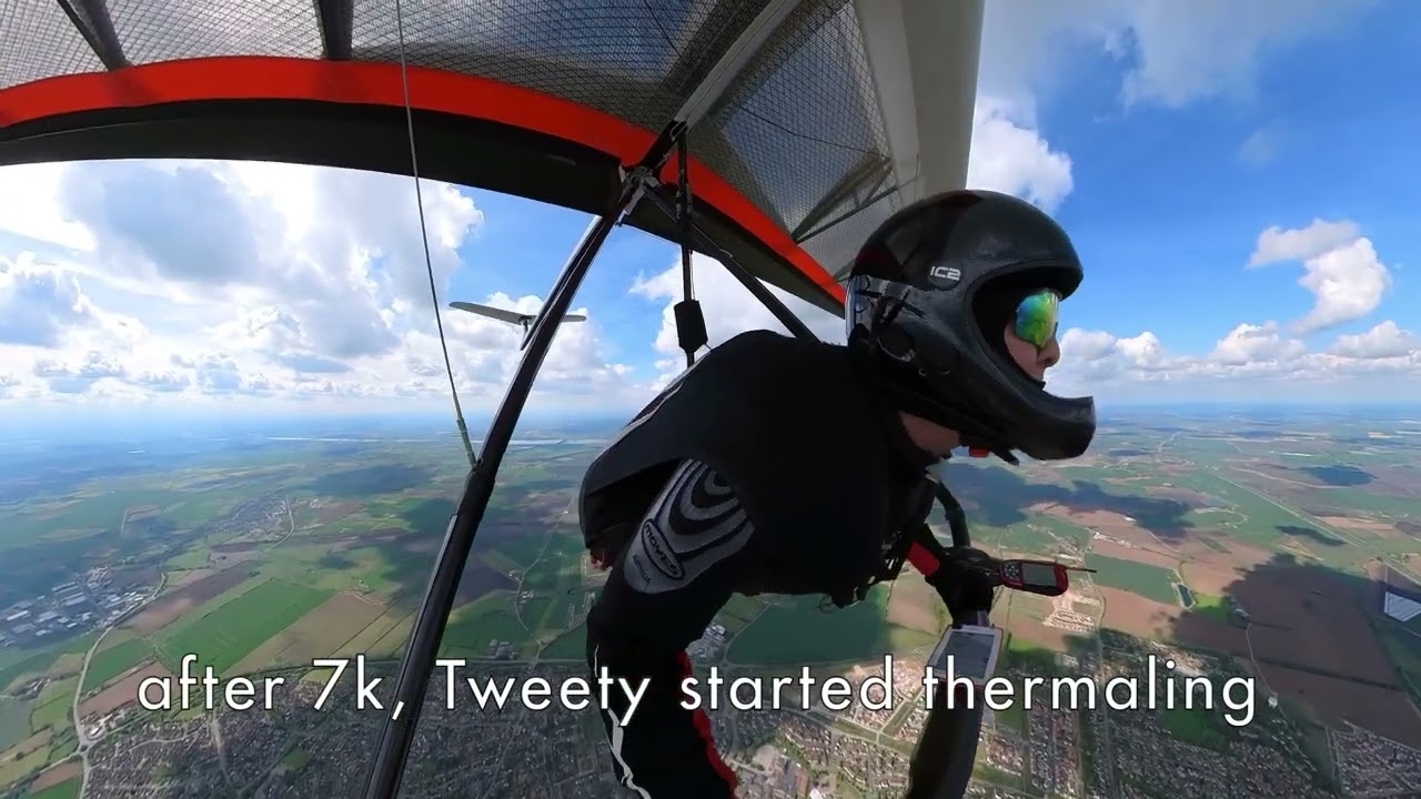 Hang Gliding - finding lift?  - follow the crowd, follow the bird
