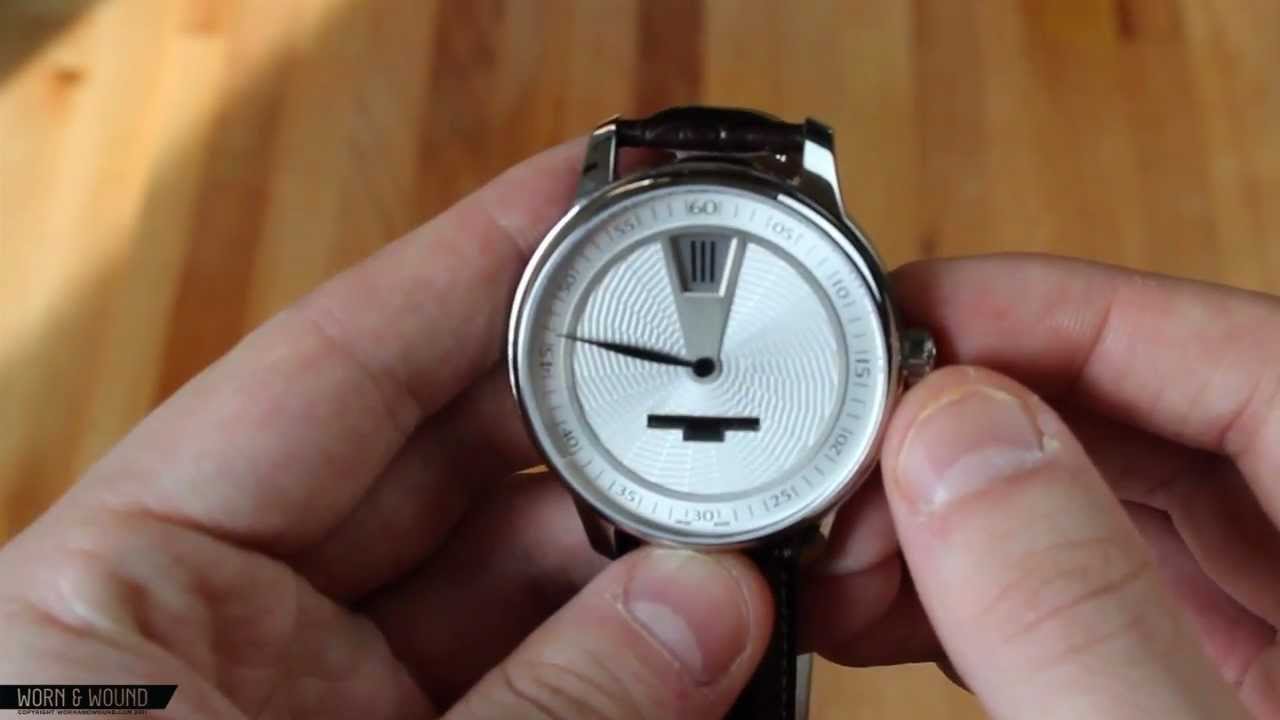 Christopher Ward C9 Harrison Jump Hour Review