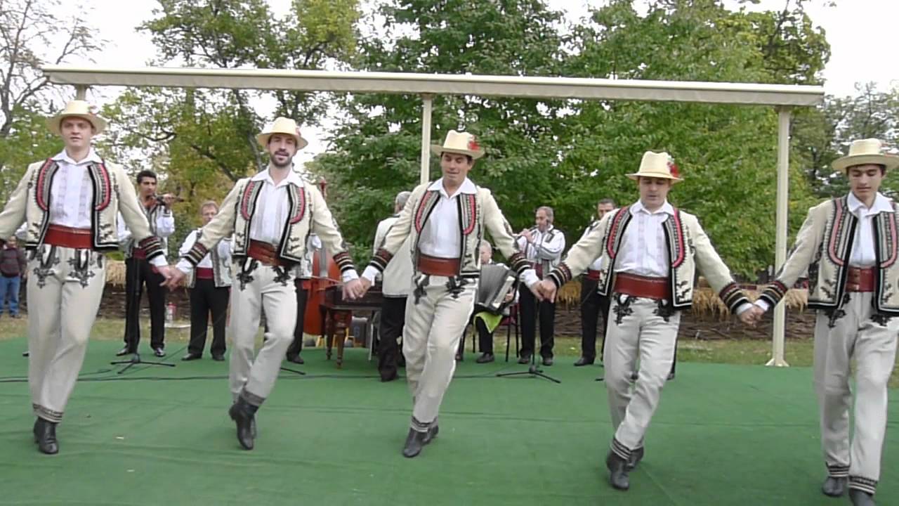 Danse Folklorique Roumaine