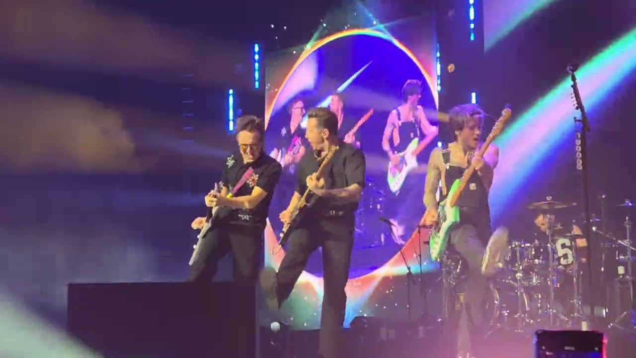 McFLY - Stargirl  - 1/11/25  O2 ARENA LONDON  ( The McFLY v BUSTED  Tour) 