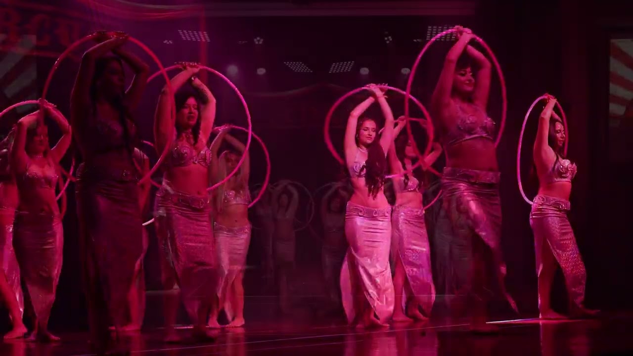 Aerealista Con Lira en "Circus", por Grupo Nivel 2 ,Muestra de Alumnas 2024 Caro V Escuela de Danza