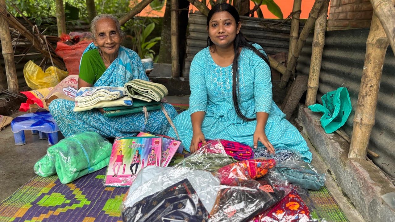 পুজোতে বস্তা ভর্তি কেনাকাটা করে ফিরলাম।