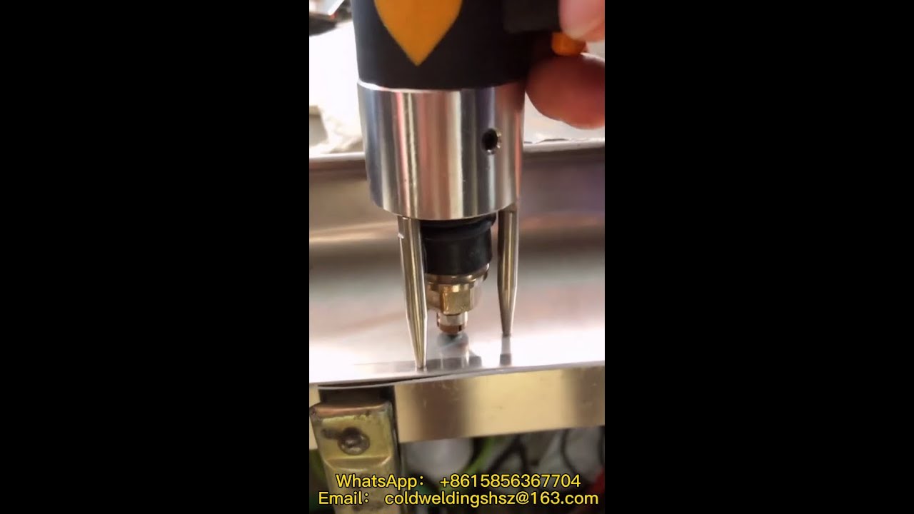Energy storage stud welder can weld studs of various metal materials