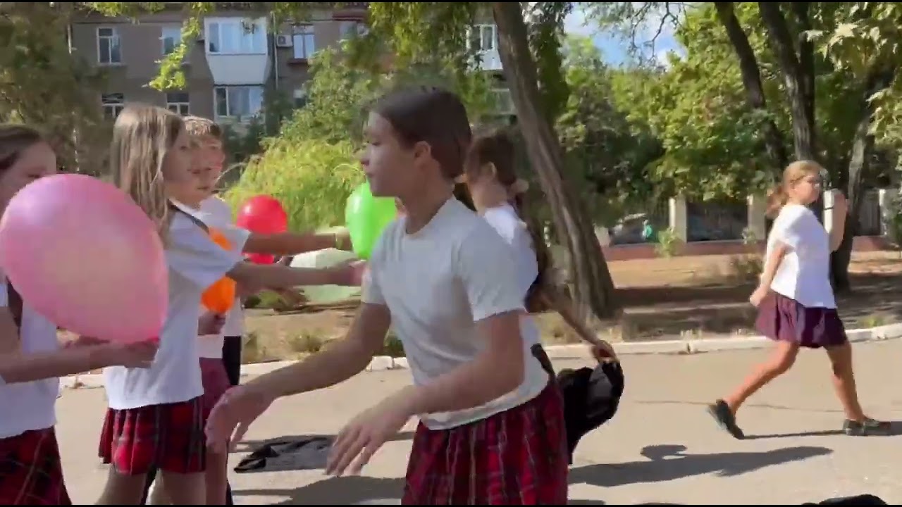 Ліцей «Приморський» взяв участь у флешмобі «Нам не потрібна війна»