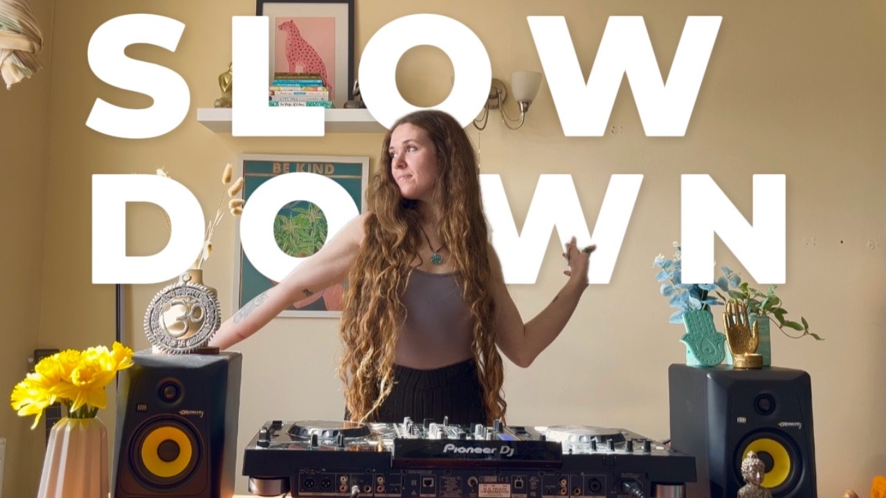 A Smooth House Mix for Slowing Down | Jazzy, Lofi & Minimal Deep House Music