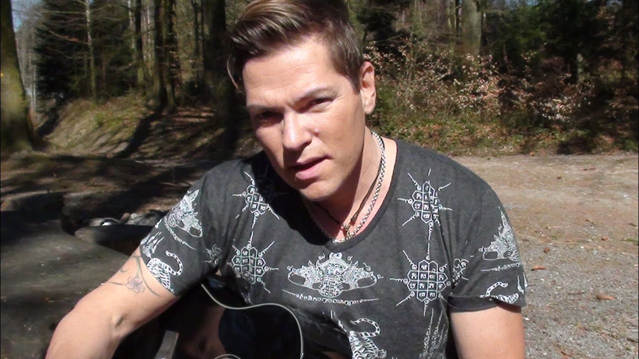 Janne - Rebel Yell