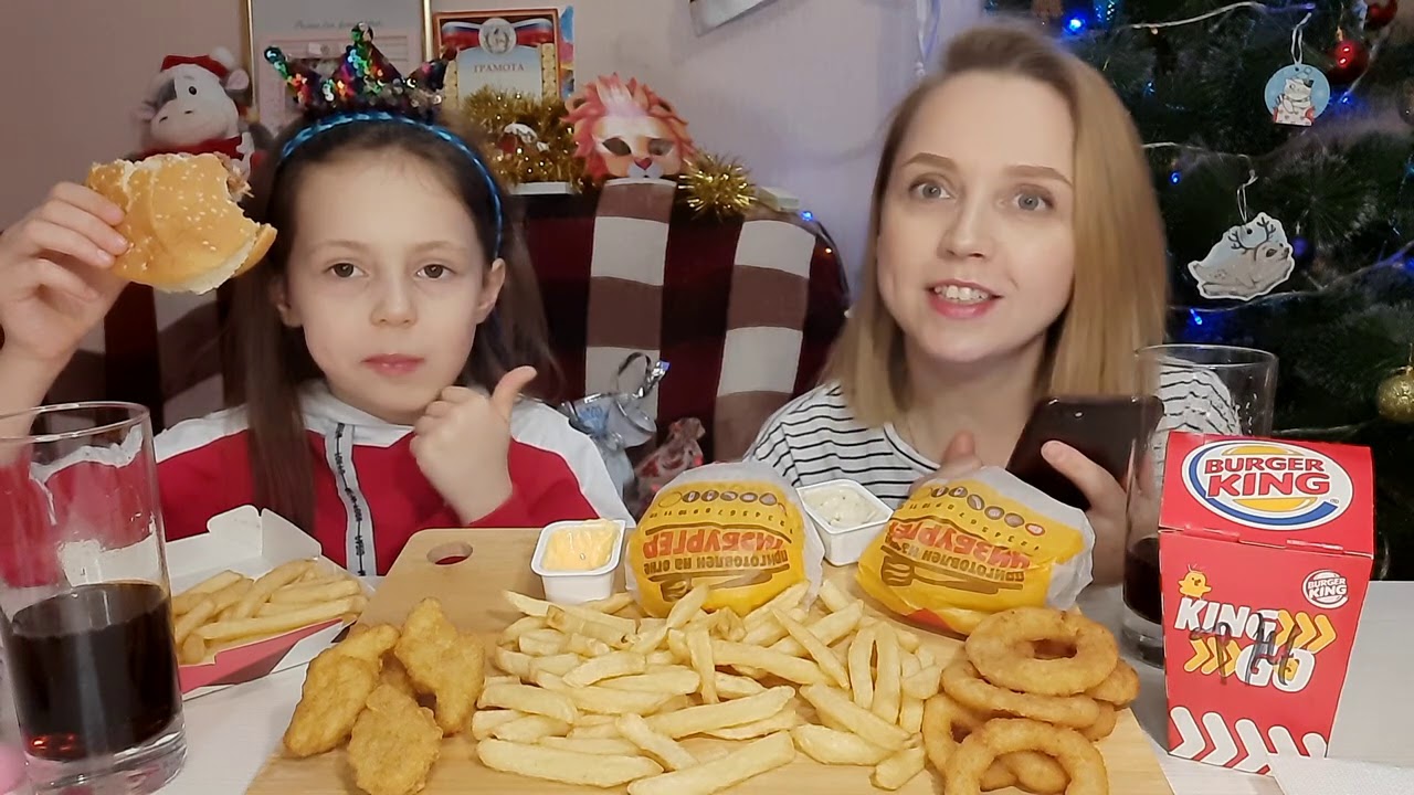 Мукбанг BURGER KING/Чизбургер, Фри, Луковые кольца, Наггетсы/Я Так напугалась😱...Вопрос-Ответ