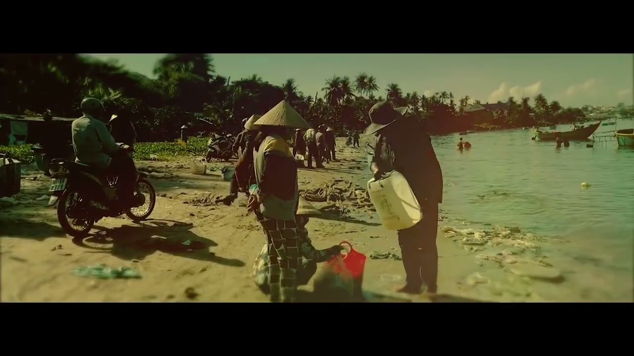 Chạm đáy niềm đau