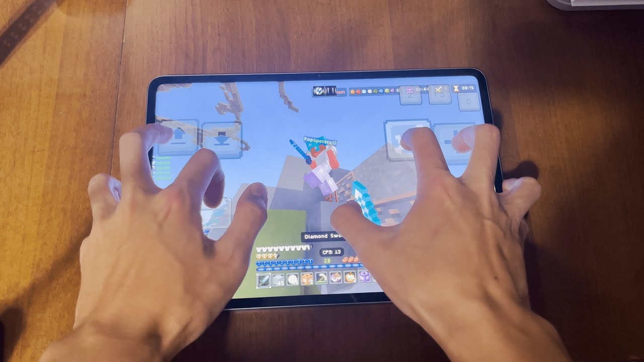 Hive Skywars MOBILE Handcam on 300 FPS
