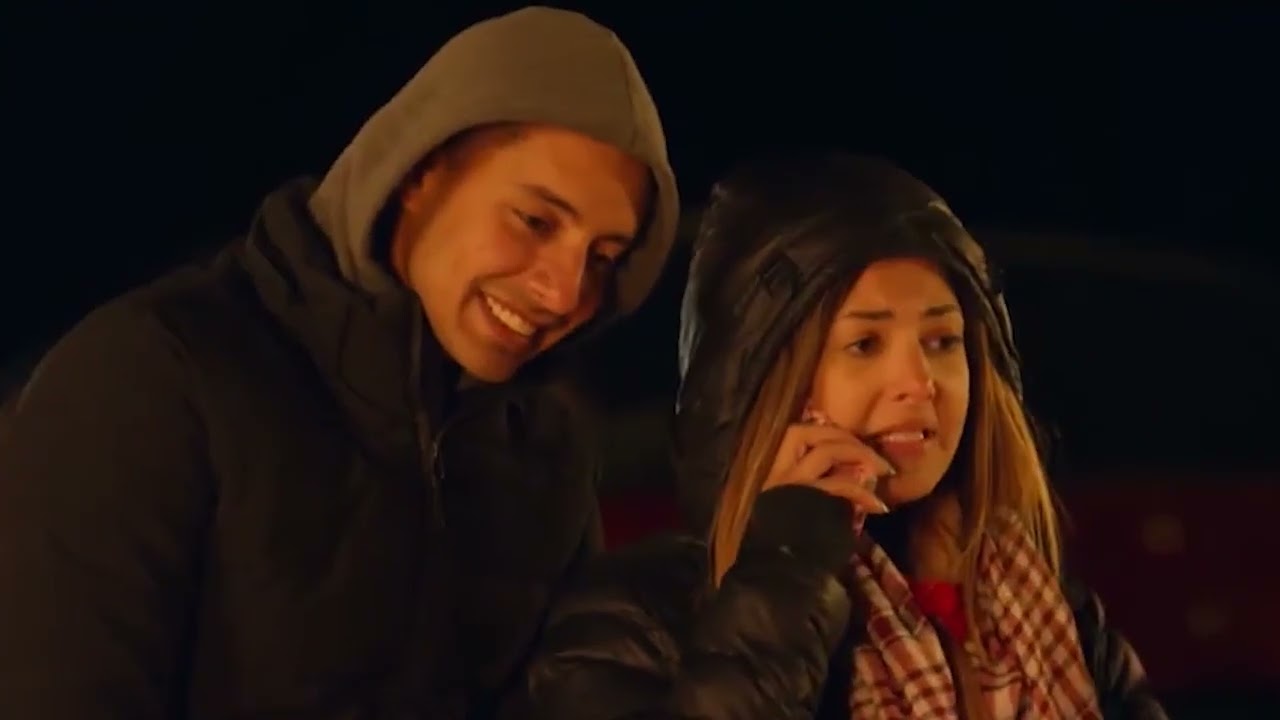 اضحك مع دنيا سمير غانم لما كانت فاكرة انها بتشرب شاي وهيطلع حاجة تانية خالص😂شوفوا كانت بتشرب ايه😅