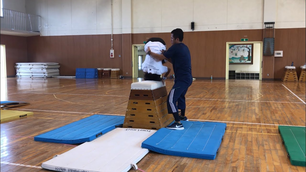 台上前転の指導法