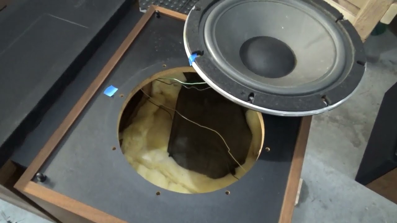 Altec Lansing Model 14 Speaker Repair Part 1 - Evaluating the Speakers