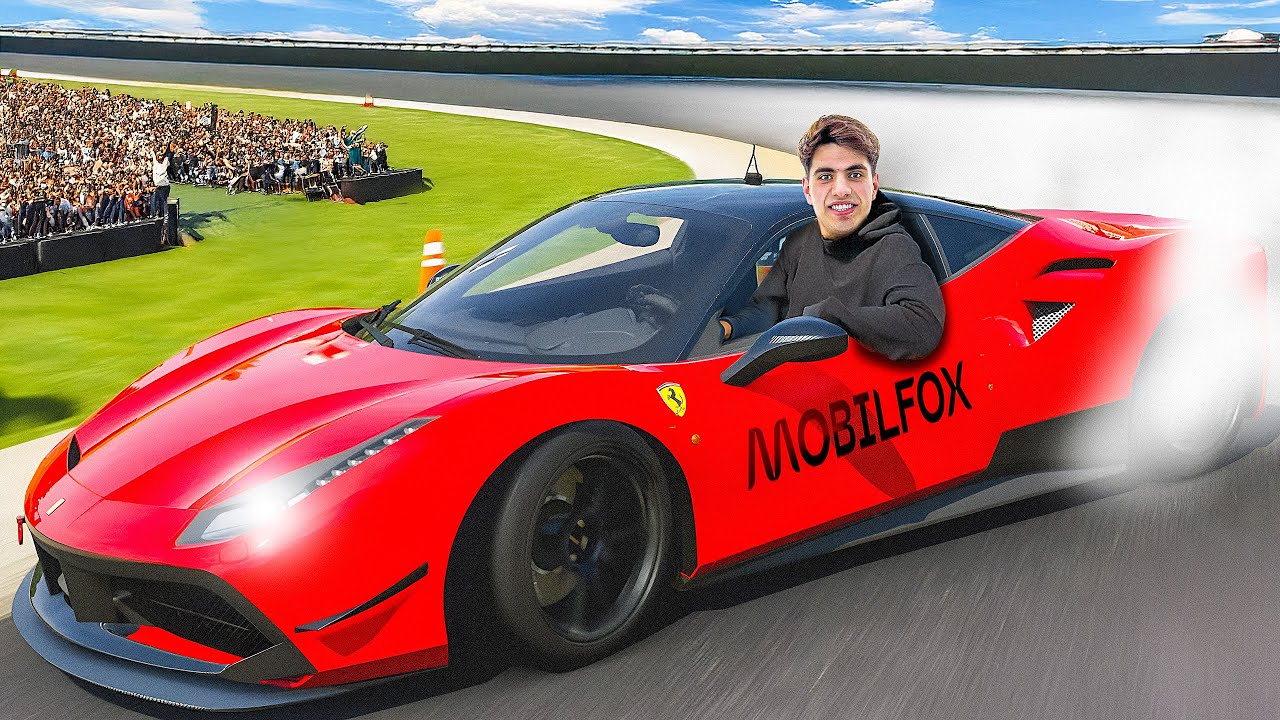 Ferrari ul Se Pune Lat, Cand Blondu' E In Pat