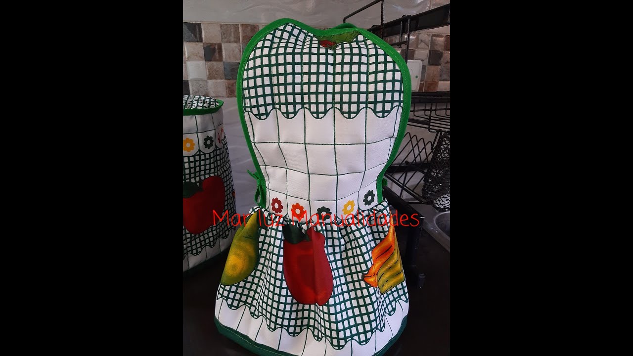 Funda para la licuadora en forma de vestido