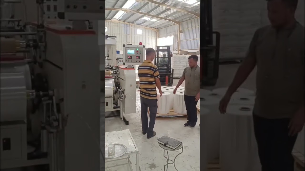 XHD basic 1 meter double layer stretch film machine