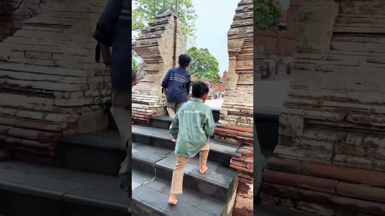 Komplek makam Sultan Hadlirin Mantingan Jepara