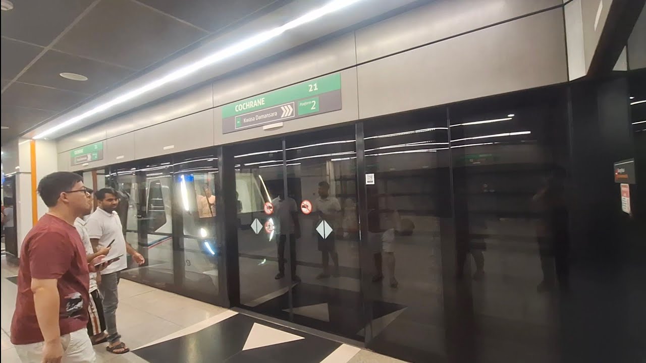 RapidKL MRT Kajang Line arriving at Cochrane (To Kwasa Damansara)