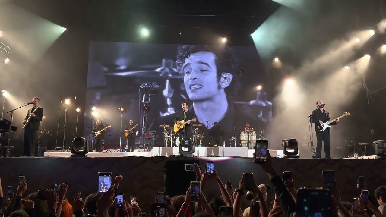 I’m in love with you - The 1975 Corona Capital 2022