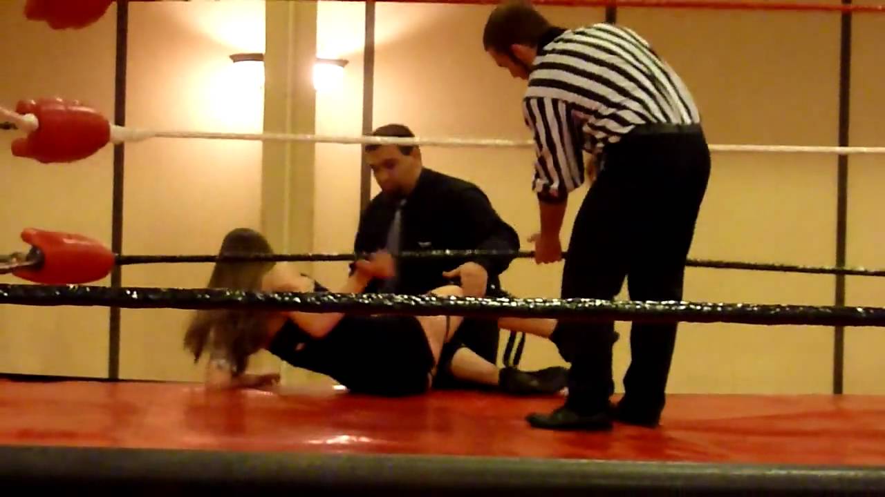 Sara Del Rey vs. Sammi Lane.avi