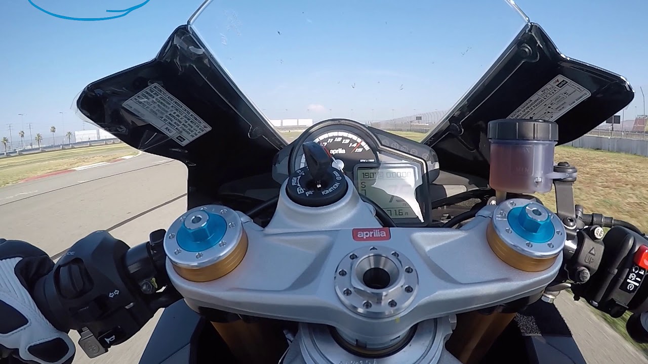 Aprilia rsv4 vs Ducati 999