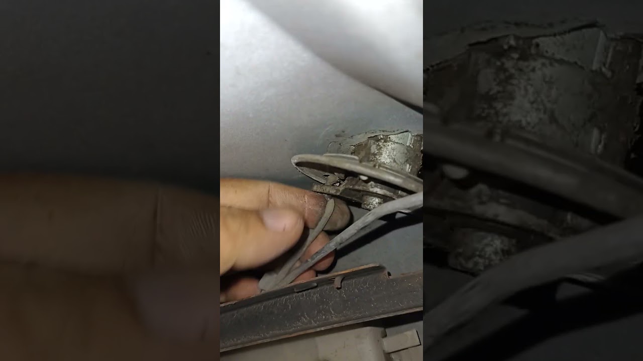 reparación chapa, cambio de cilindro Ford ikon 2007 parte 3