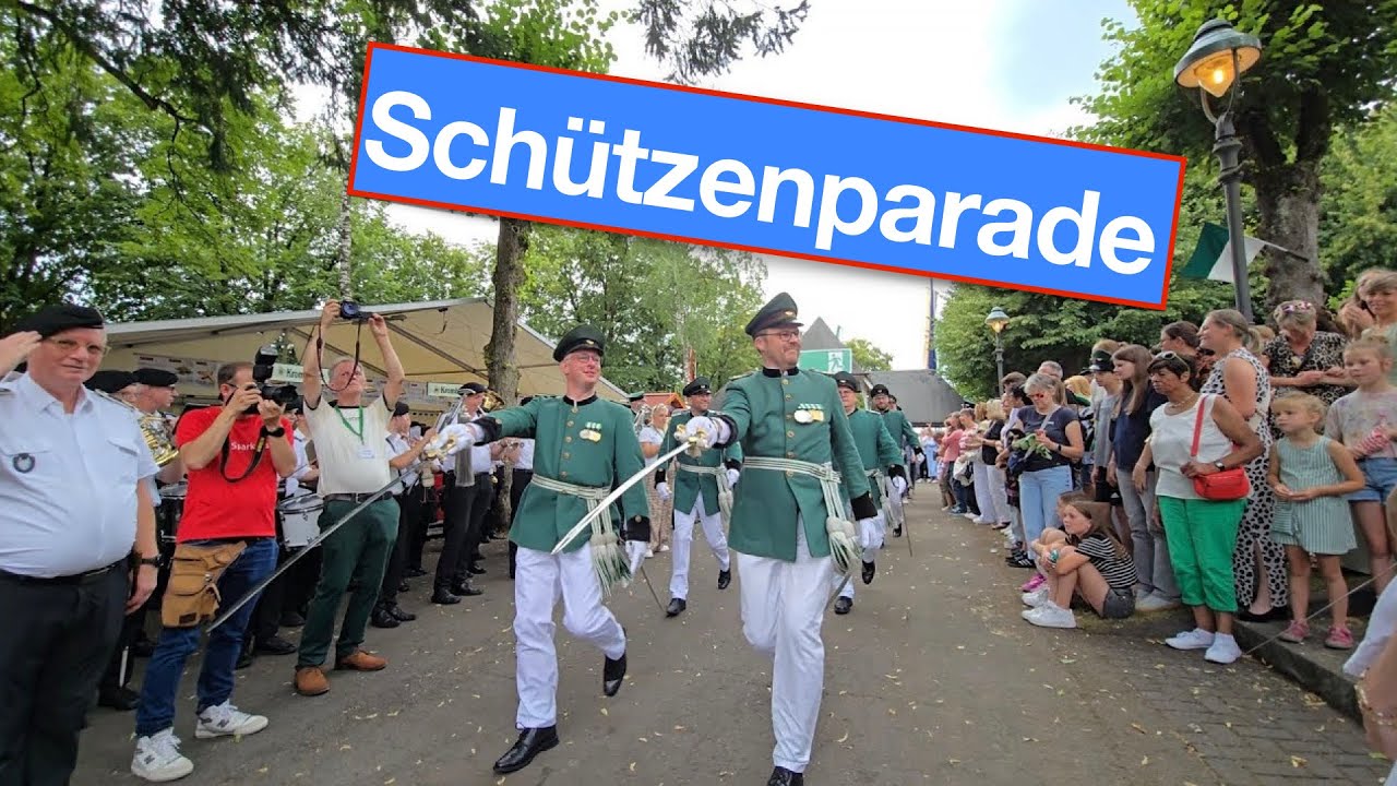 Olpe Schützenfest 2025 - Schützenparade auf dem Ümmerich mit Defiliermarsch / 20. Juli 2025 (4K)