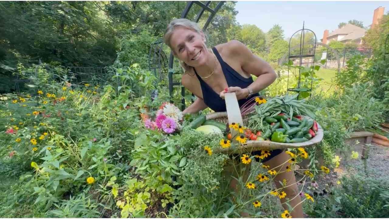 Harvesting Cucumbers, Tomatoes, Herbs and Flowers: Summer Garden Clean Up Step 2