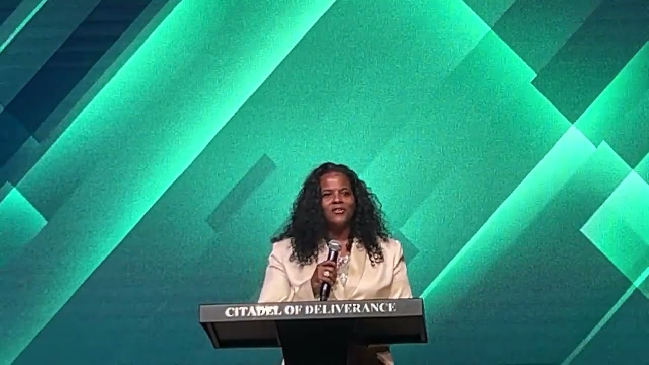 Pastor Bennett ministering in Memphis!