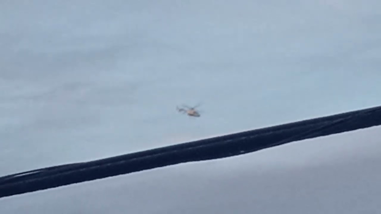 Helicoptero Bell 407 de la SSP Sobrevolando Muy lejos