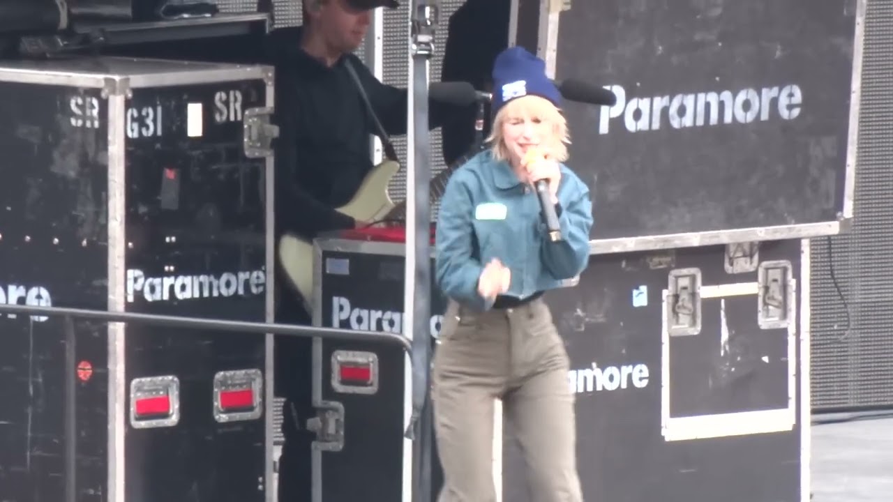 Paramore - Still Into You (Eras Tour Murrayfield Stadium Edinburgh 9th June 2024)