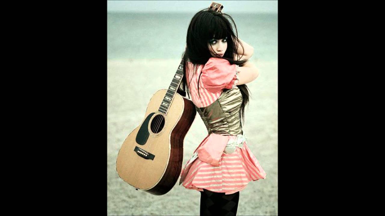 Aura Dione- Reconnect