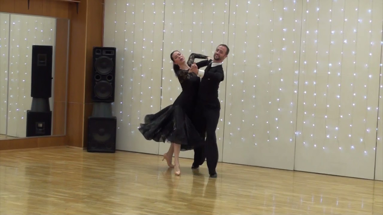 GOLD QUICKSTEP
