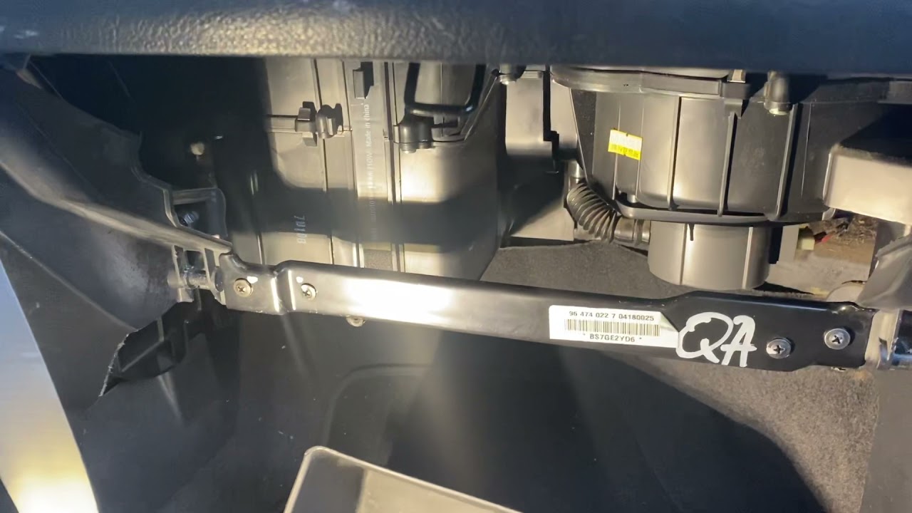 '07 Aveo cabin filter change (no air-conditioner) modification