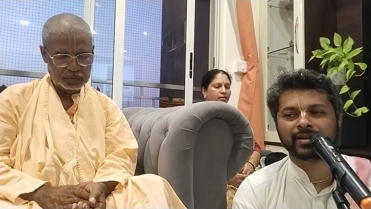 House program at Bangalore by Hindi language.How to improve BHAKTI by Harinam sankirtan.