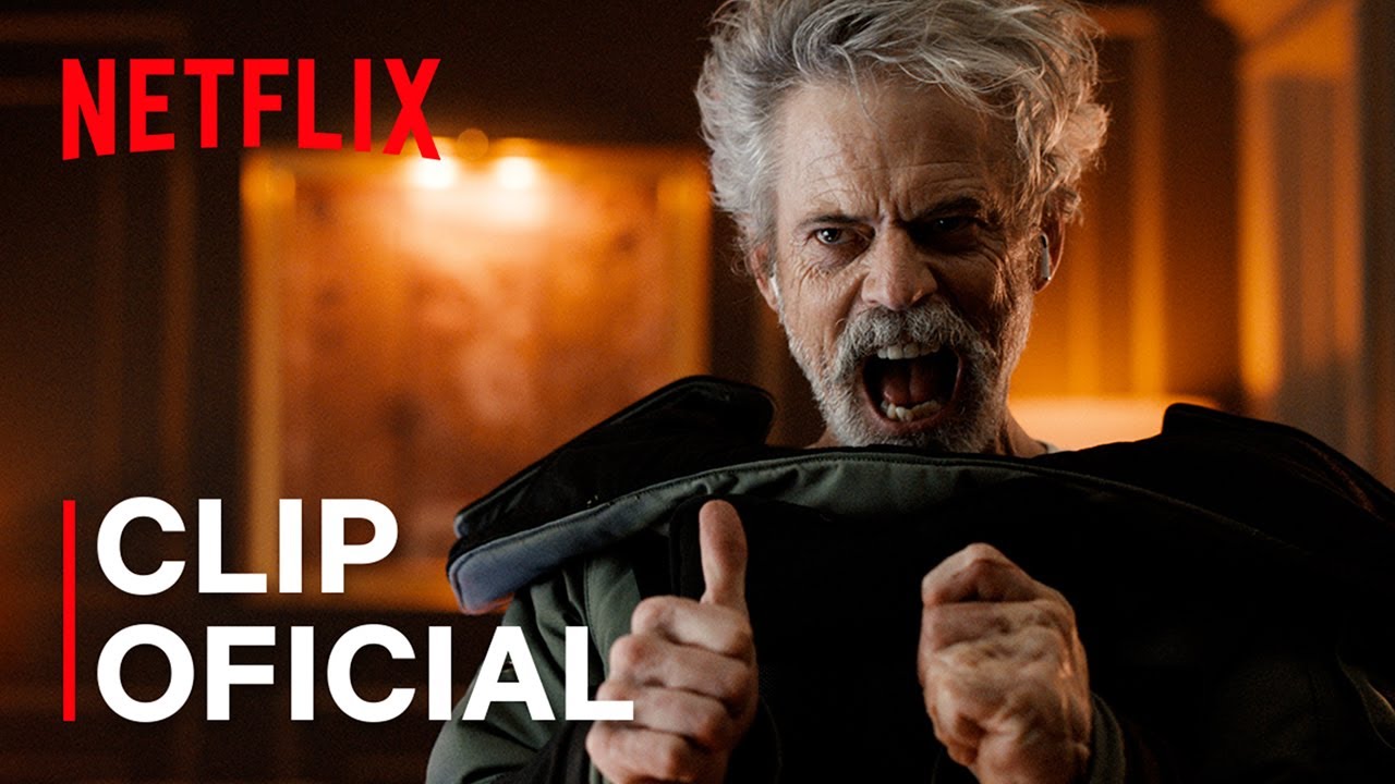 Desactivando una bomba al ritmo de Michael Bubl&eacute; | Hechos Polvo | Netflix