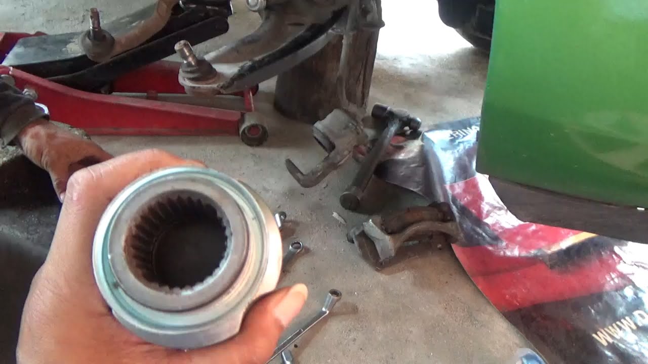 PENGGANTIAN CV JOINT STEERING  MAZDA 2 NON SKY ACTIVE DENGAN CV JOIN MAZDA 2 SKY AKTIVE