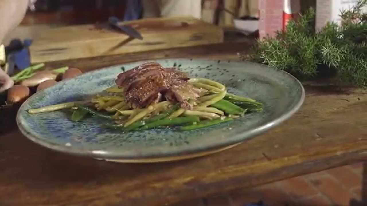 Recept - Vildand med rissole potatis och tranbärschutney