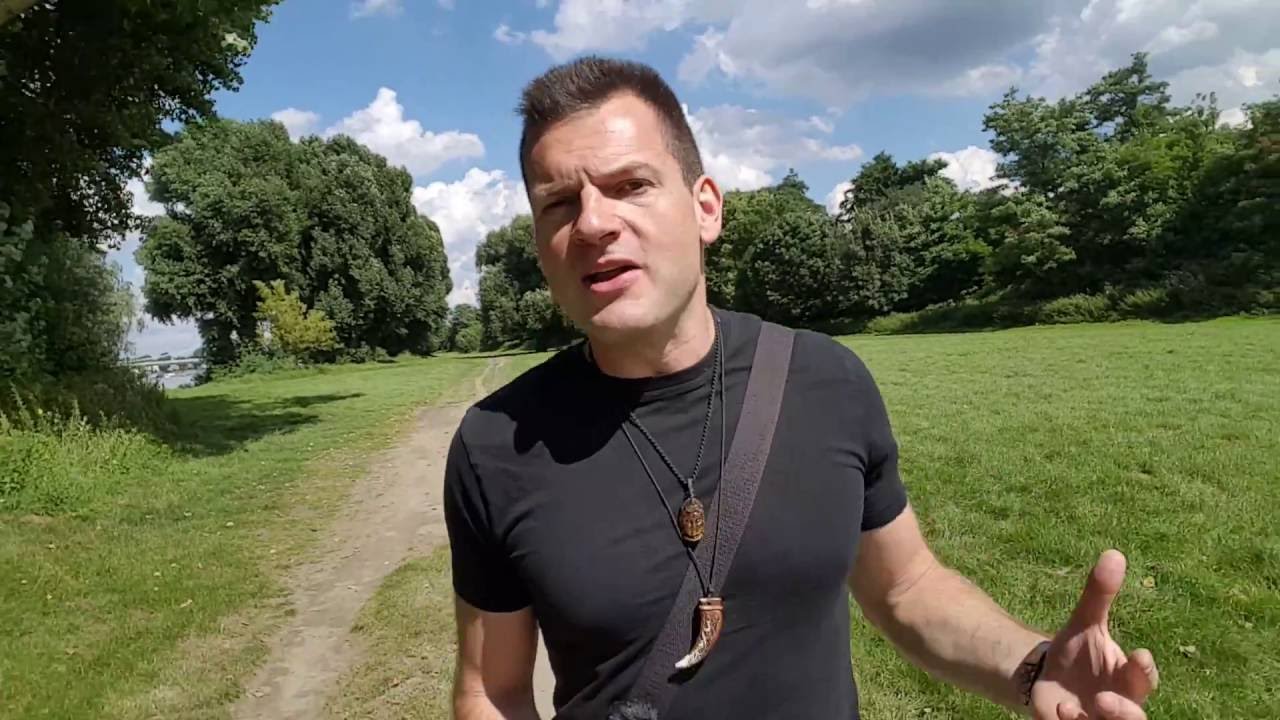 Wie Du einen großartigen Humor bekommst und Dich in einen Menschenmagneten verwandelst