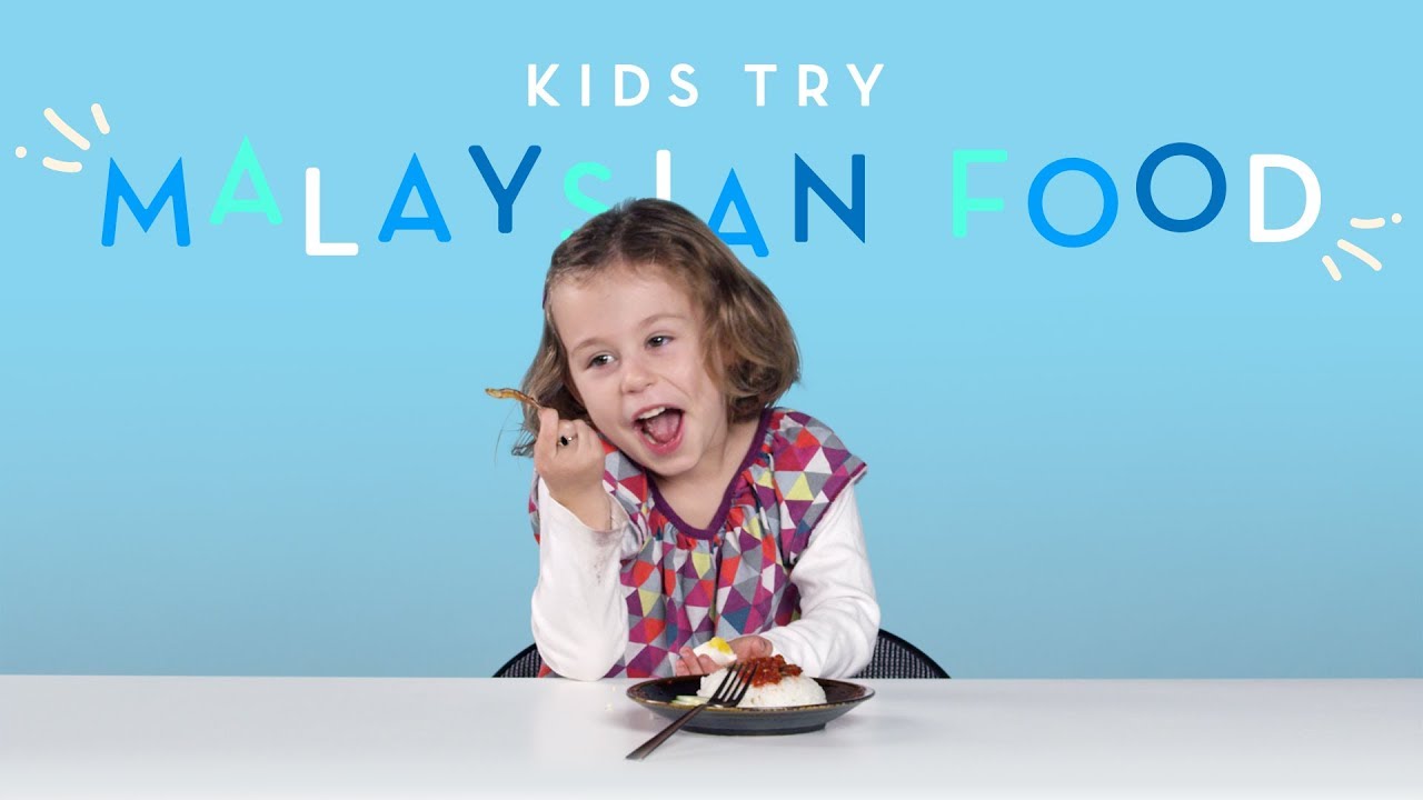Kids Try Malaysian Food | Kids Try | HiHo Kids