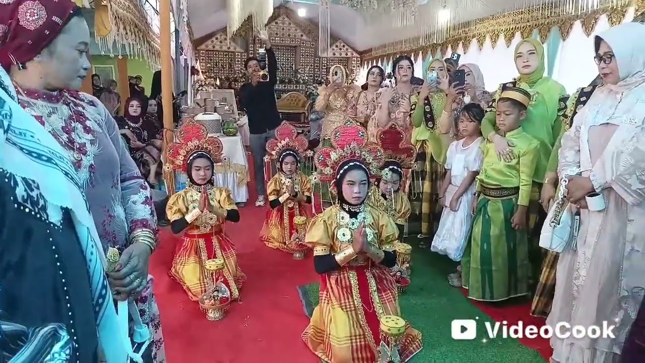 Tari Padduppa by Sanggar Seni Eppa Sulapa Enrekeng 
