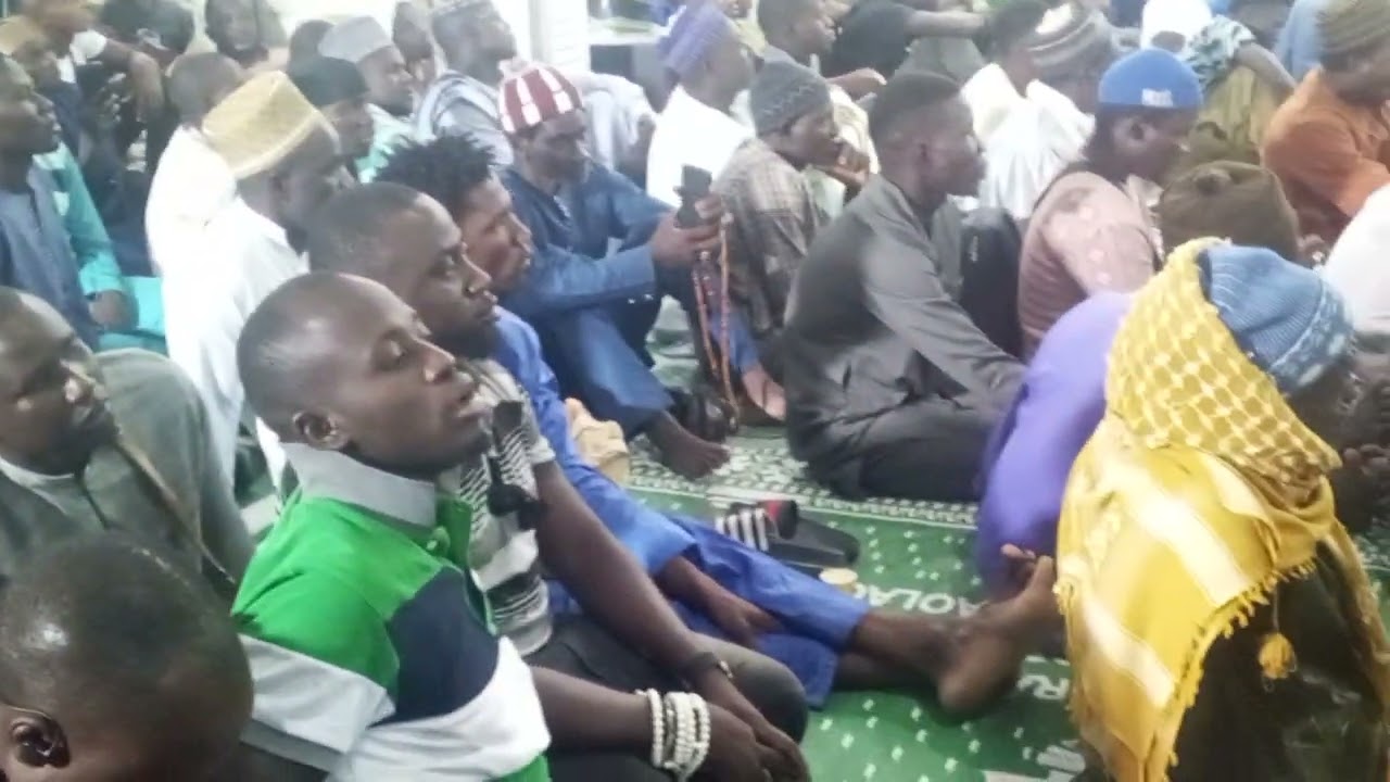 L'ouverture du Mawlid avec cheikh Mohamedoul Macky Ibrahima niass 