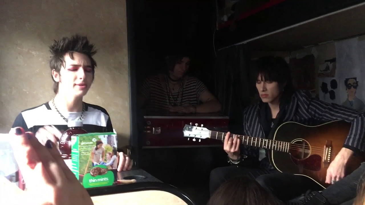 Death Dance Palaye Royale