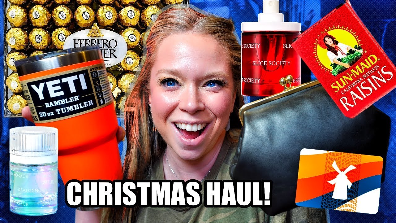 Weird Girl Christmas Haul! (What I Got For Christmas 2025)