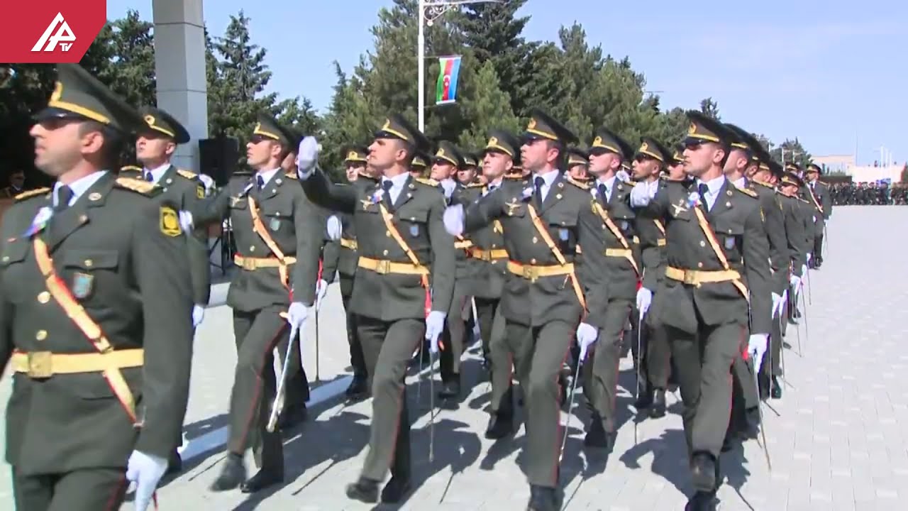 Vilayət Eyvazov gənc zabitlərin buraxılış mərasimində iştirak edib