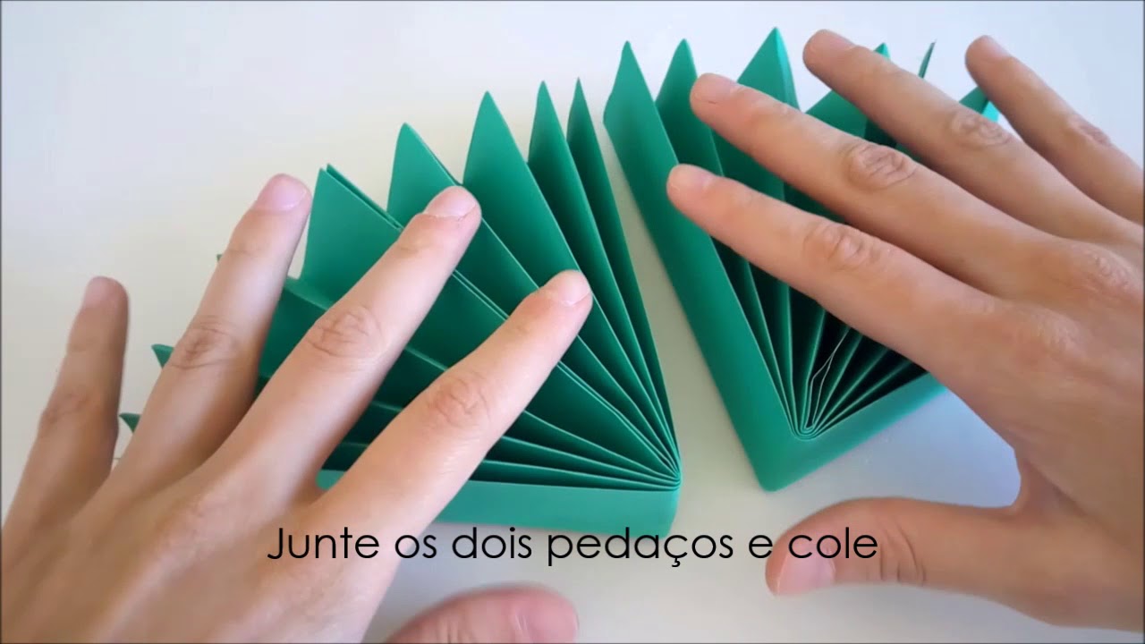 Como fazer rosetas de papel