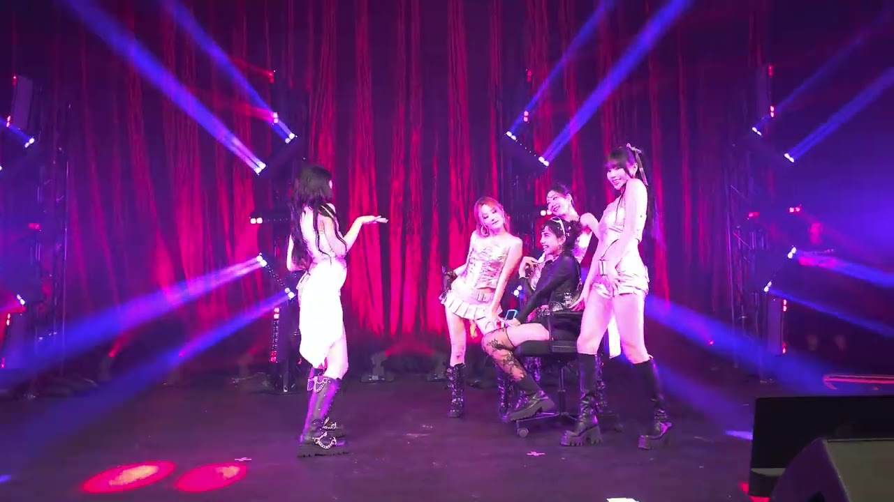 KISS OF LIFE - Kissy Chair - Nobody Knows - KISS ROAD in Vancouver, BC - Vogue Theatre (12/13/2024)