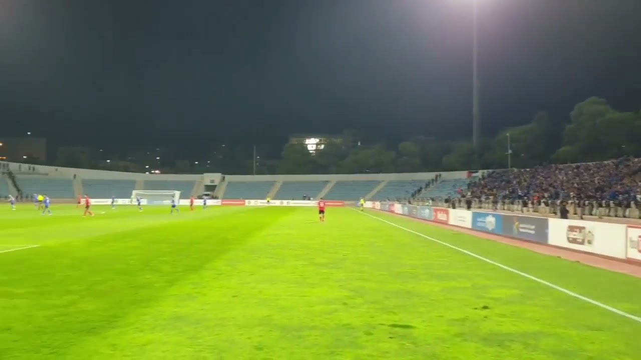 جمهور نادي الرمثا الرياضي الاردني شيء ما يشعرك بالحماس 💙🎬