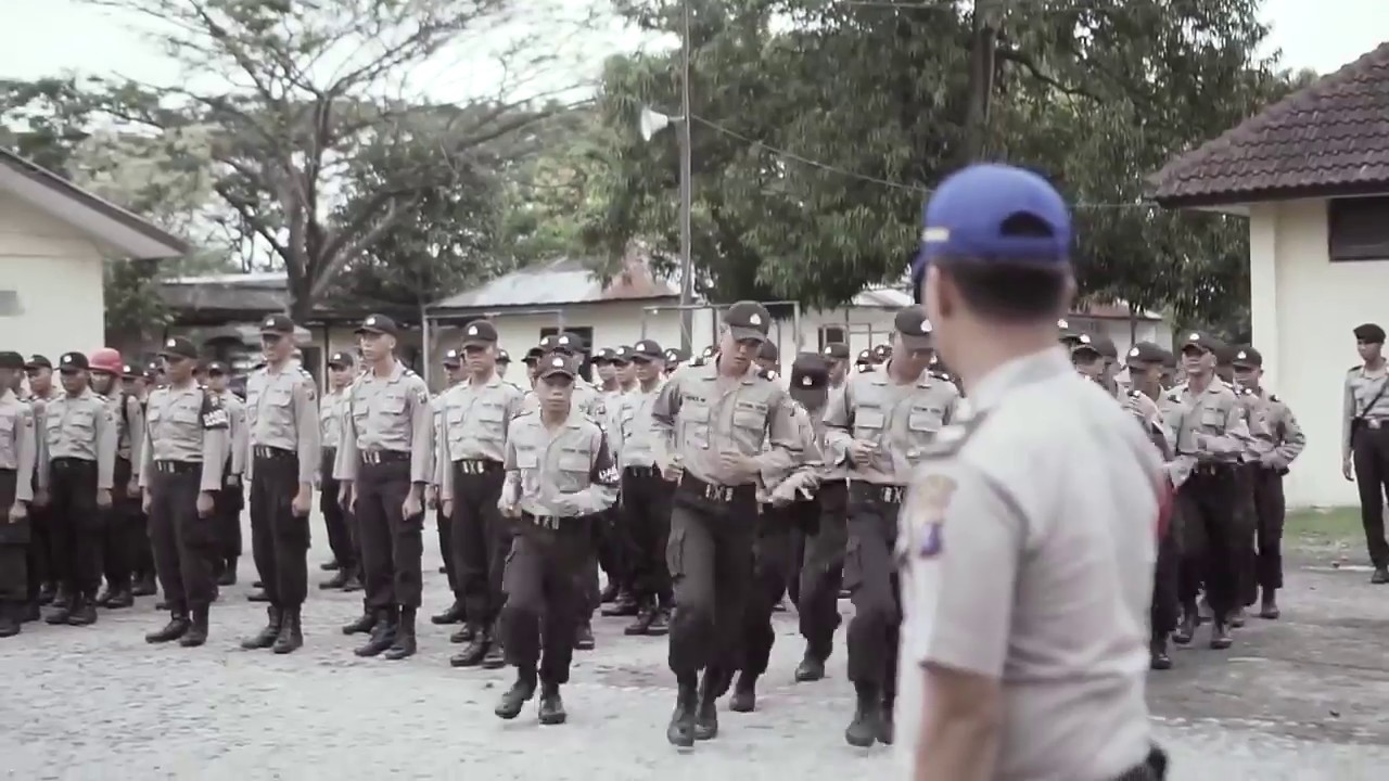 Keren...!!! Gadik dan Siswa SPN Polda Sumut nyanyikan lagu 