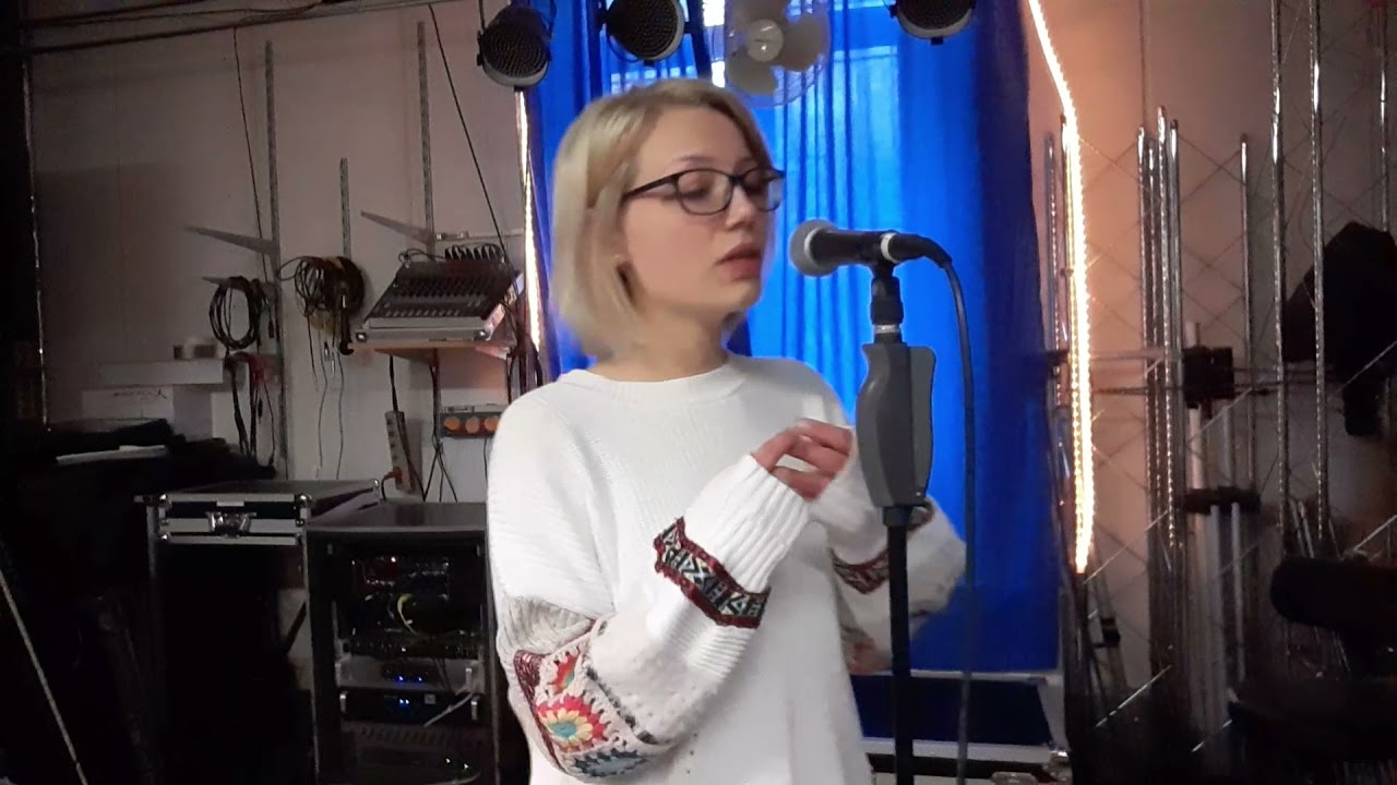 Miley Cyrus - Never be me | Cover Lisa Zm