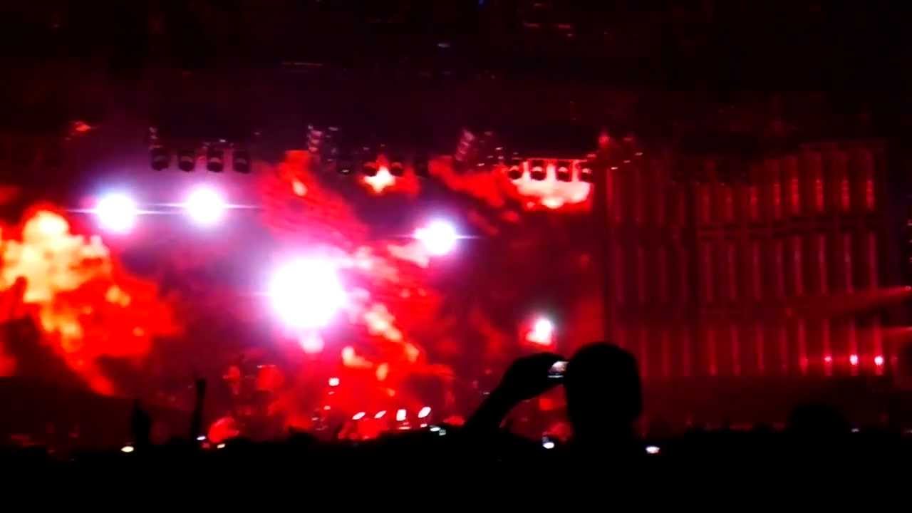 Mylène Farmer - Désenchantée - Bercy Timeless 2013 - 07-09-2013